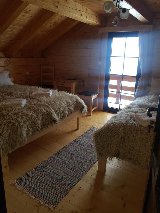 Tulean Cabin Săcel Exterior foto